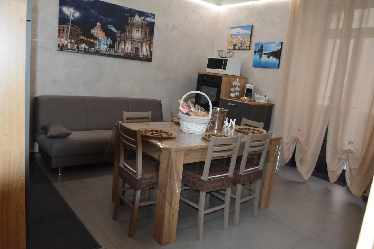Aitho Apartment 45 Aeroporto di Catania Fontana Rossa Esterno foto