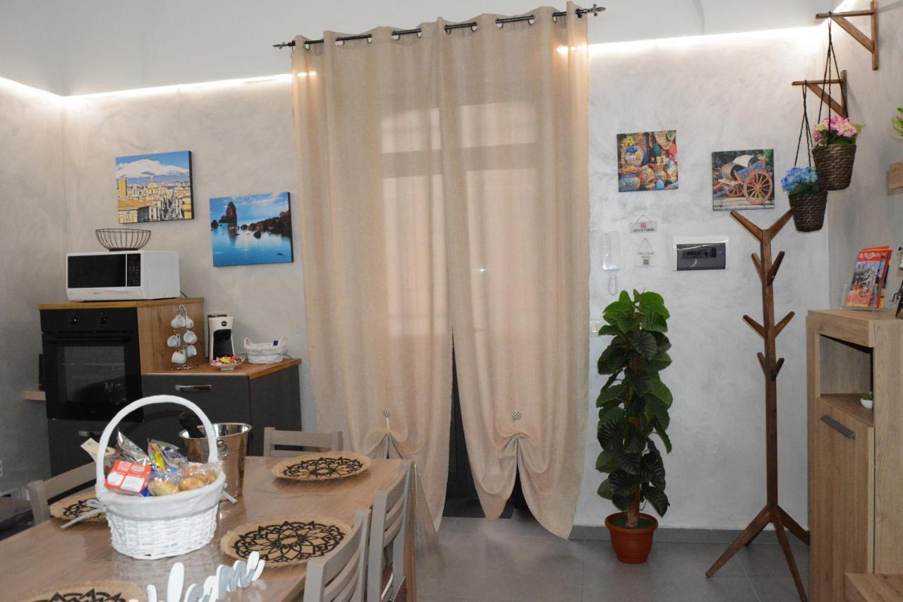 Aitho Apartment 45 Aeroporto di Catania Fontana Rossa Esterno foto